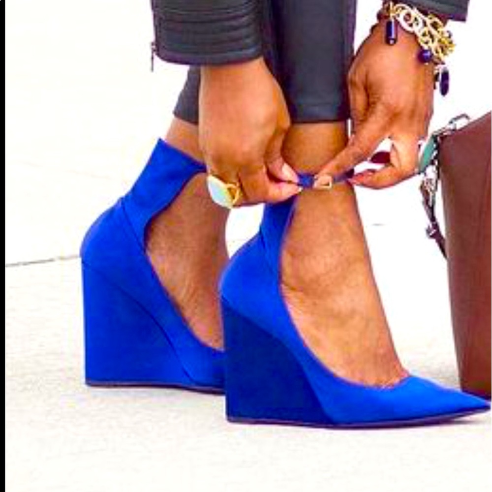 Burberry strap wedge pointy metallic blue Shoes